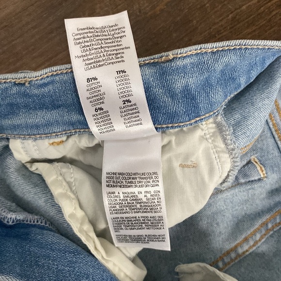 Mother The Hustler Ankle Chew in Petal Plucker Hi Rise Bootcut Flare w/Raw Hem - Picture 10 of 15